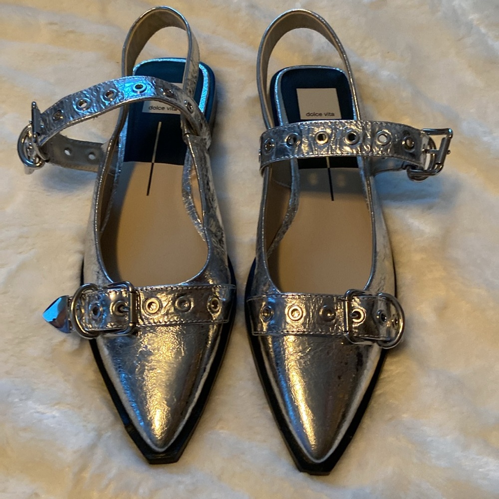 Dolce Vita Labell Slingback in Silver Distressed. Size 10. - Picture 5 of 9